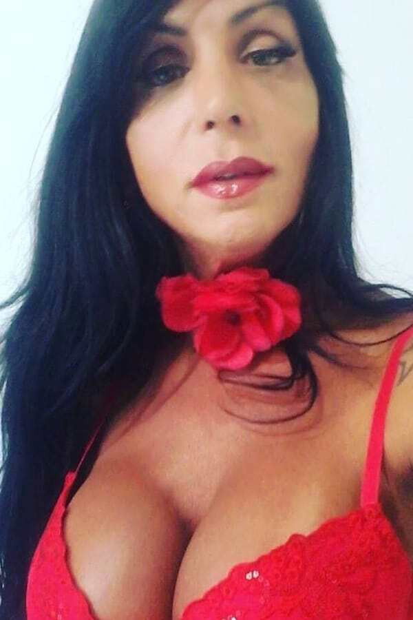 Roberta Gretchen backdrop