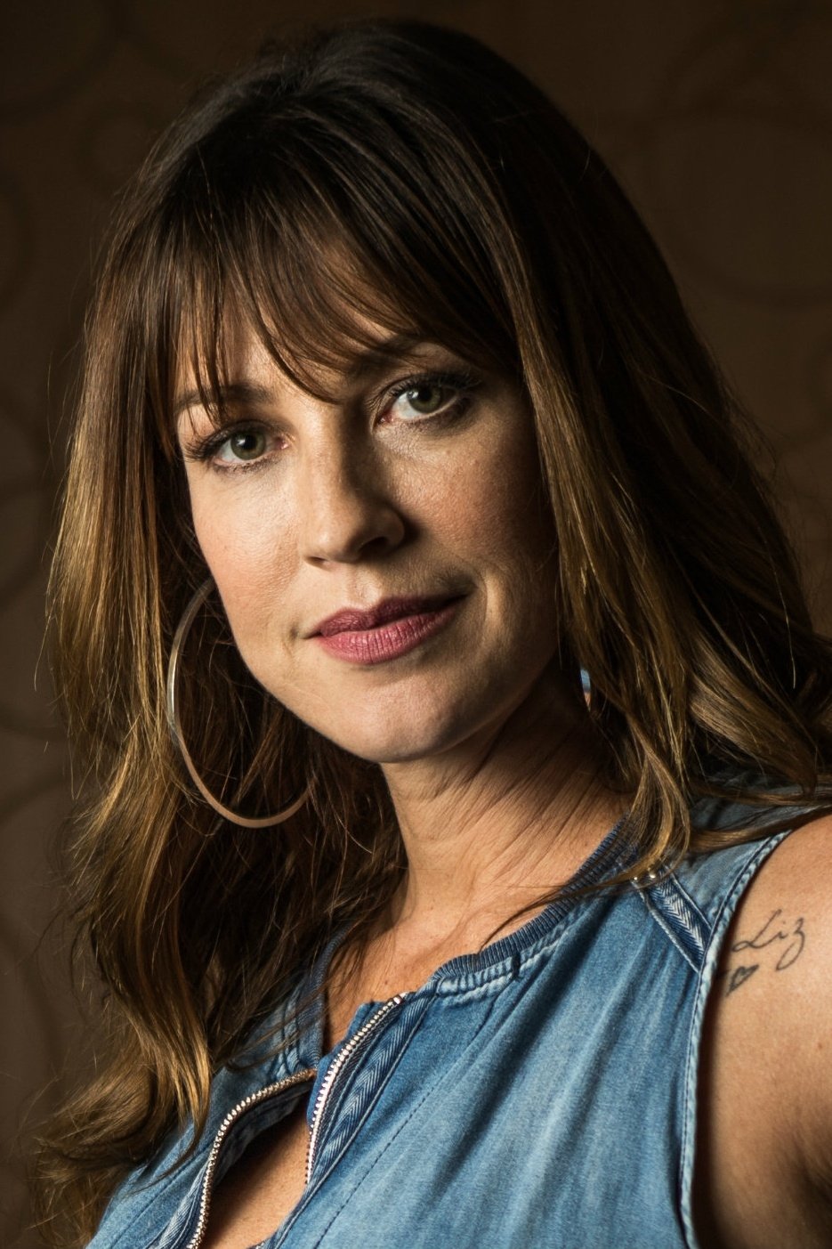 Luana Piovani backdrop