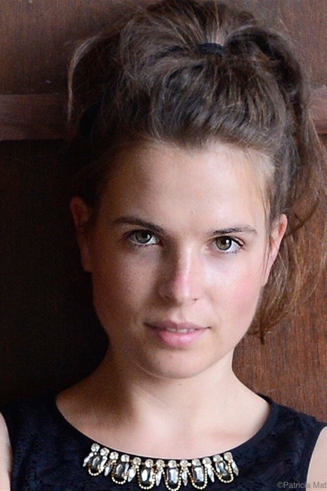 Pauline Brisy backdrop