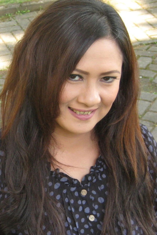 Wenny Rosaline backdrop