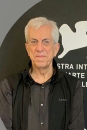 Mahmoud Behraznia backdrop