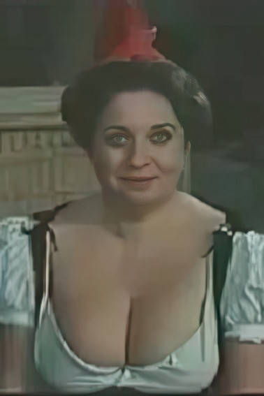 Catherine Ohotnikoff backdrop