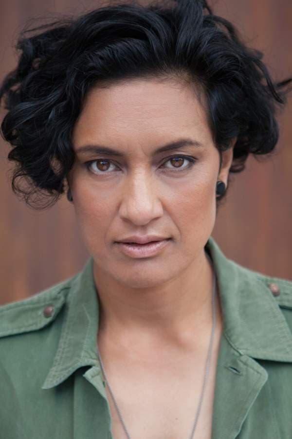 Nikki Si'ulepa backdrop