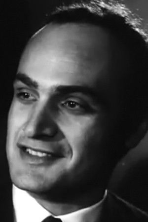 Giorgos Sifis backdrop