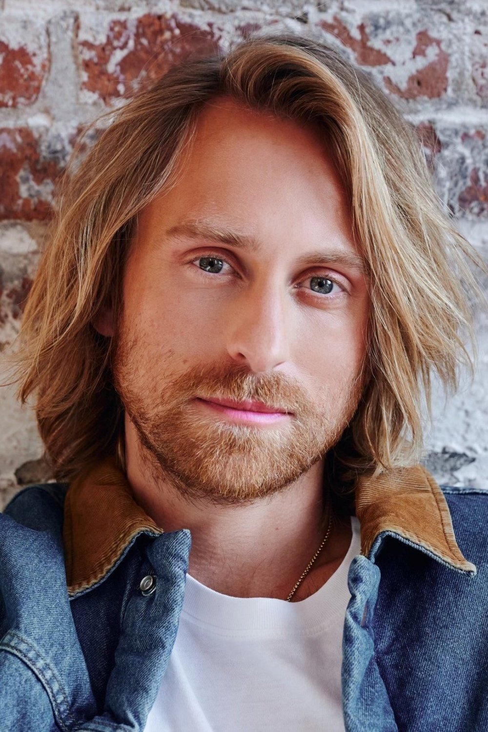 Eric Nelsen backdrop