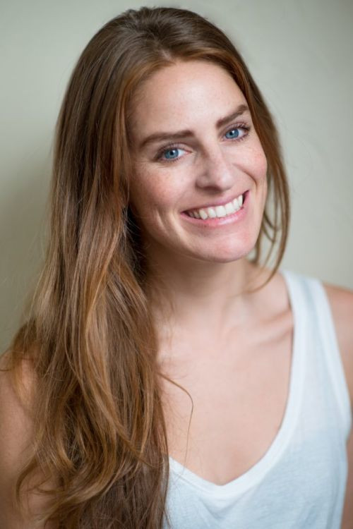 Clara Aranovich backdrop