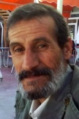 Idriss Karimi backdrop