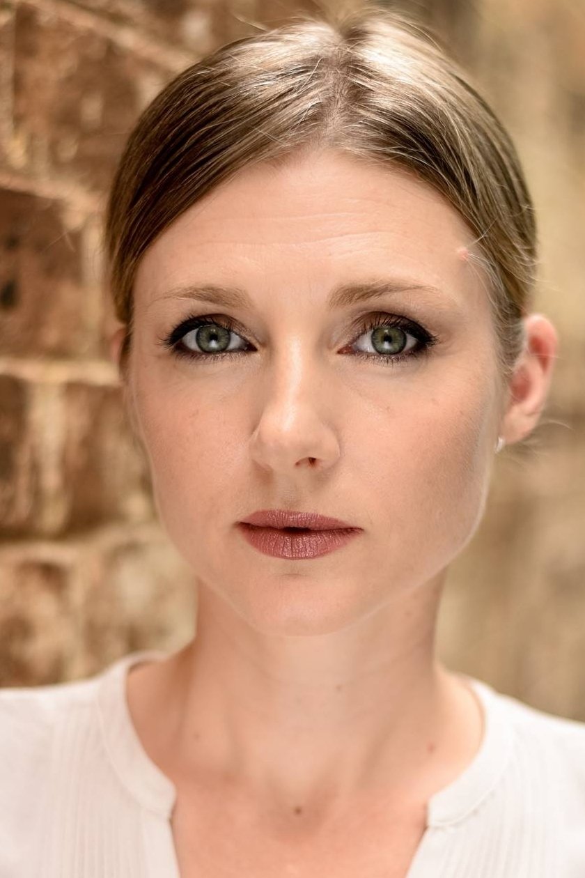 Tessa Jubber backdrop