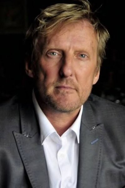 Andre Odendaal backdrop