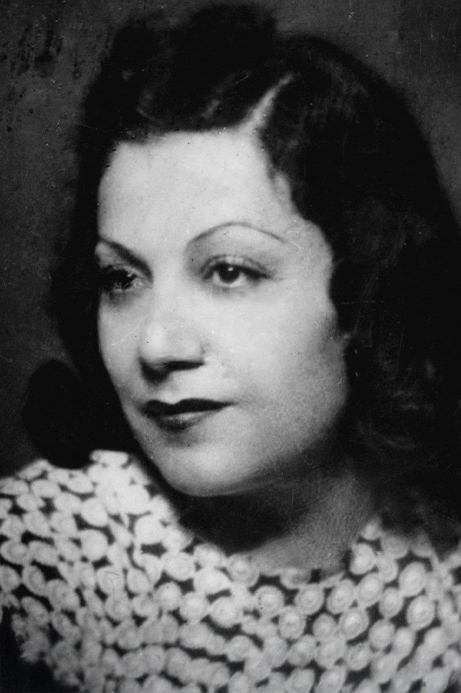 Necla Sertel backdrop