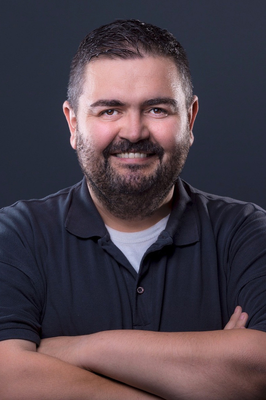 Fatmir Spahiu backdrop