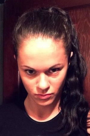 Stephanie Eggink backdrop