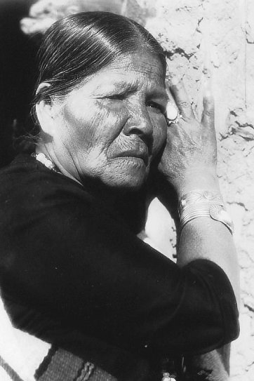 Augustina López backdrop