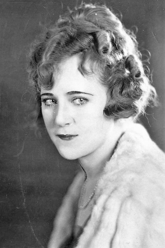 Jean Calhoun backdrop