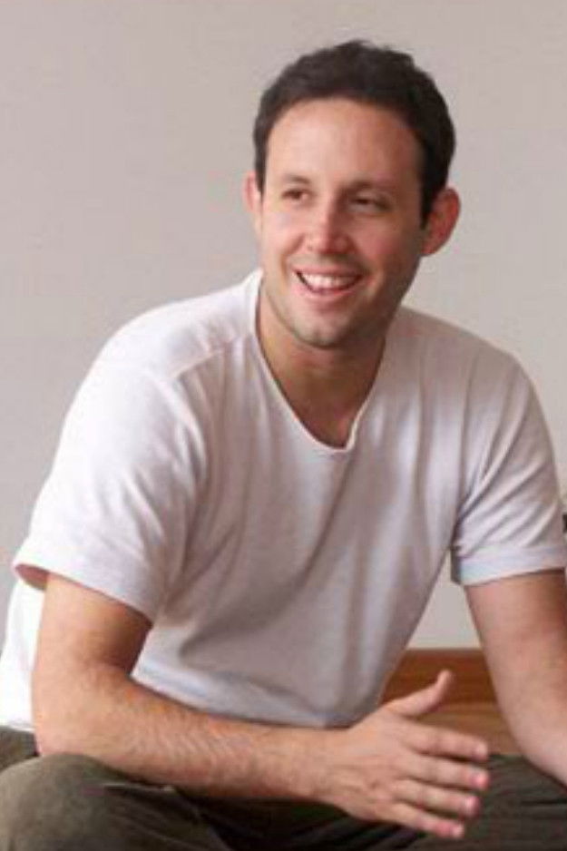 Eduardo Mendoza de Echave backdrop