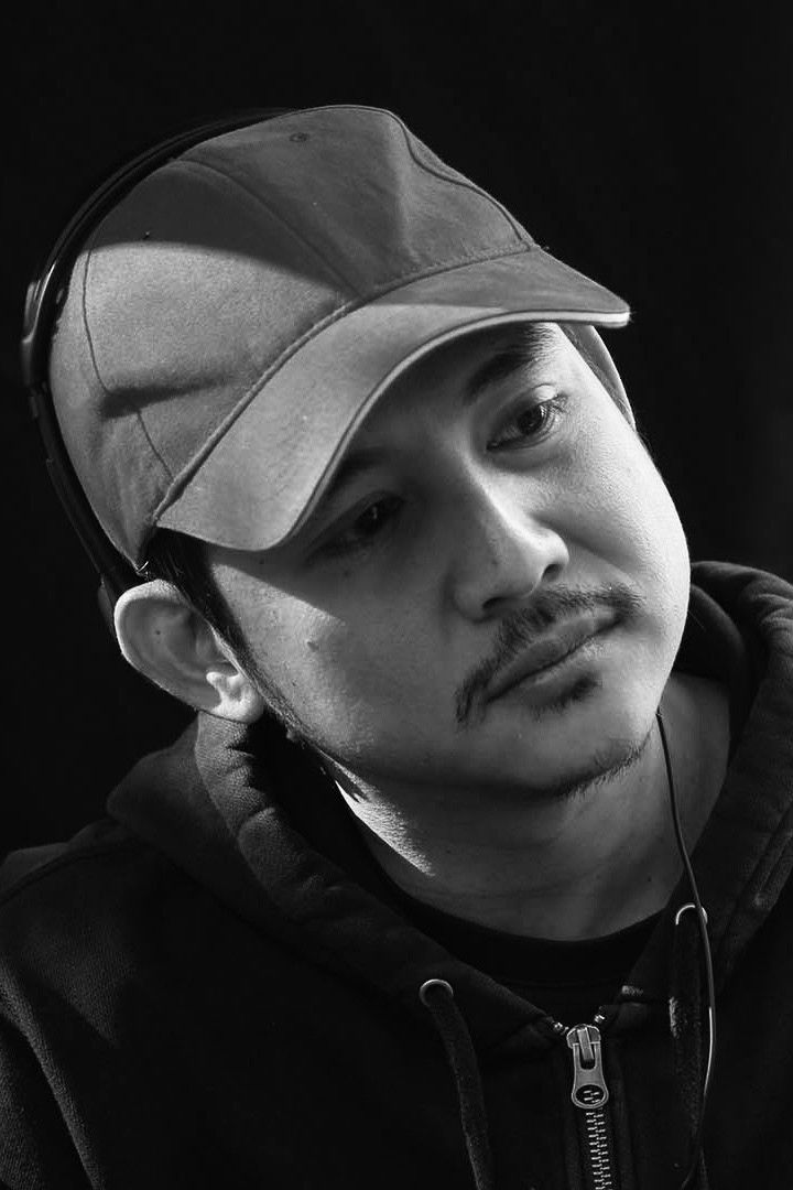 Jakrawal Nilthamrong backdrop