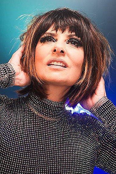 Fernanda Abreu backdrop