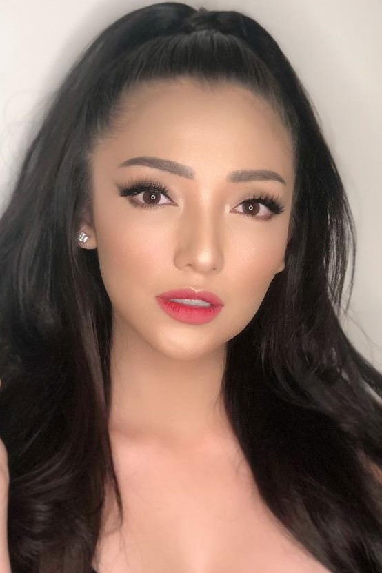 Manda Cello backdrop