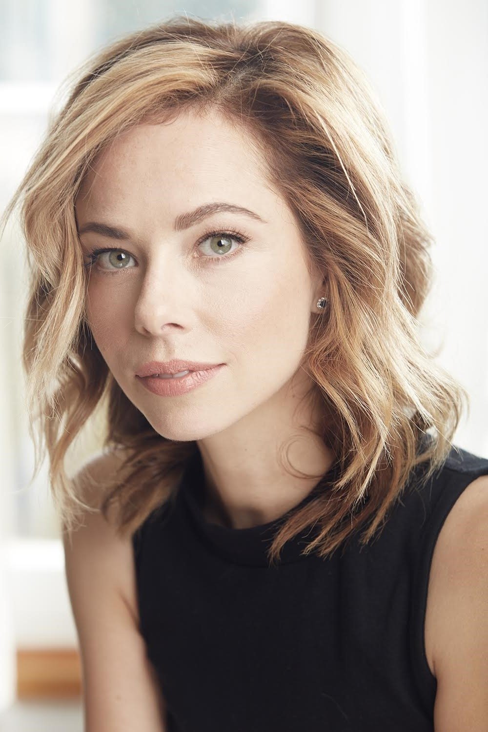 Dasha Flynn backdrop