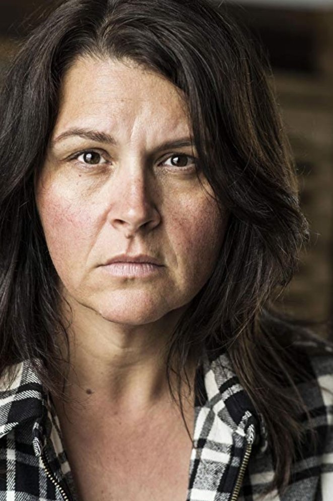 Stephanie Lesh-Farrell backdrop