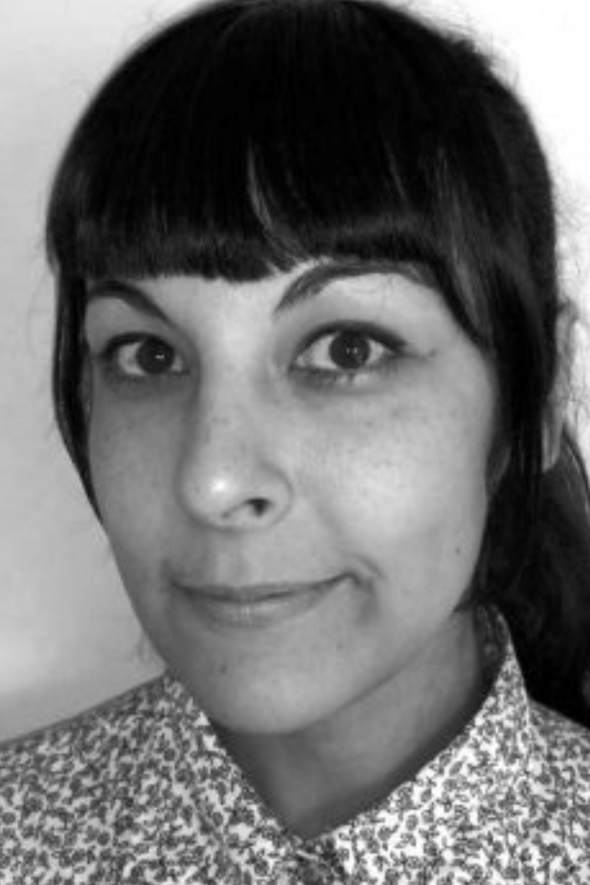 Geisla Fernandes backdrop