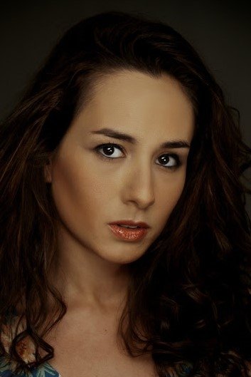 Anna Gras-Carreño backdrop