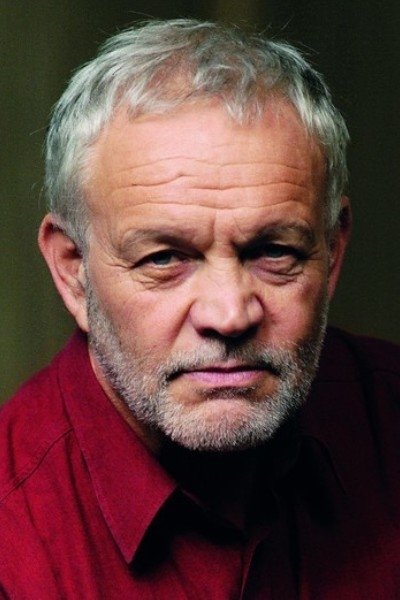 Kristijan Muck backdrop