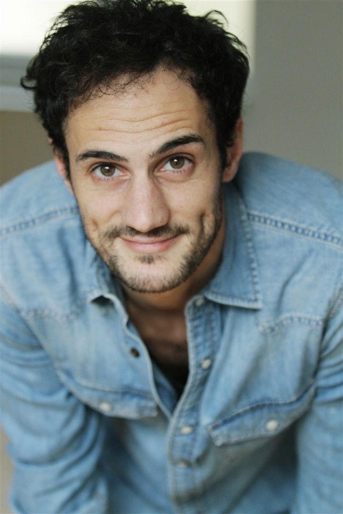 Julien De Broeyer backdrop