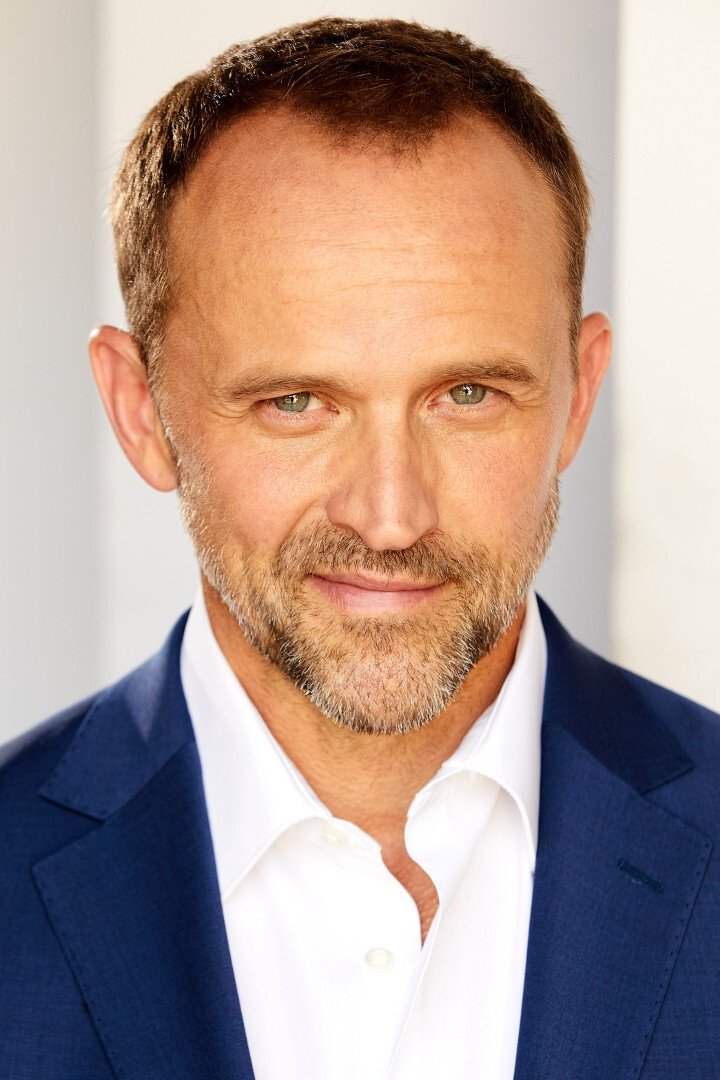 Cory Tucker backdrop