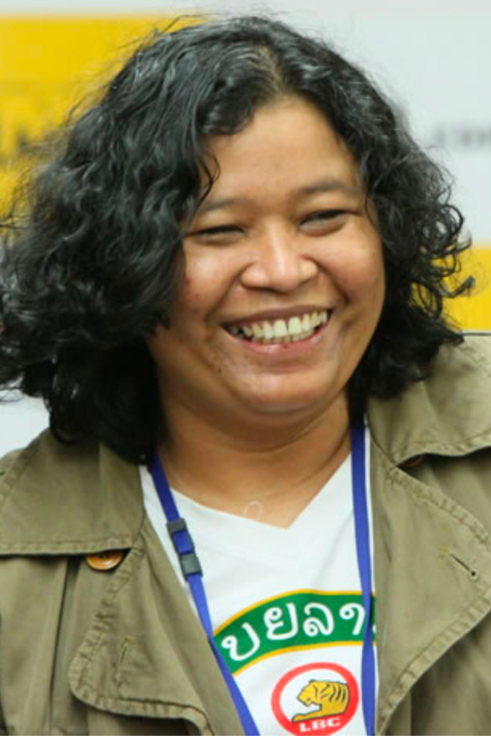 Dwi Sujanti Nugraheni backdrop