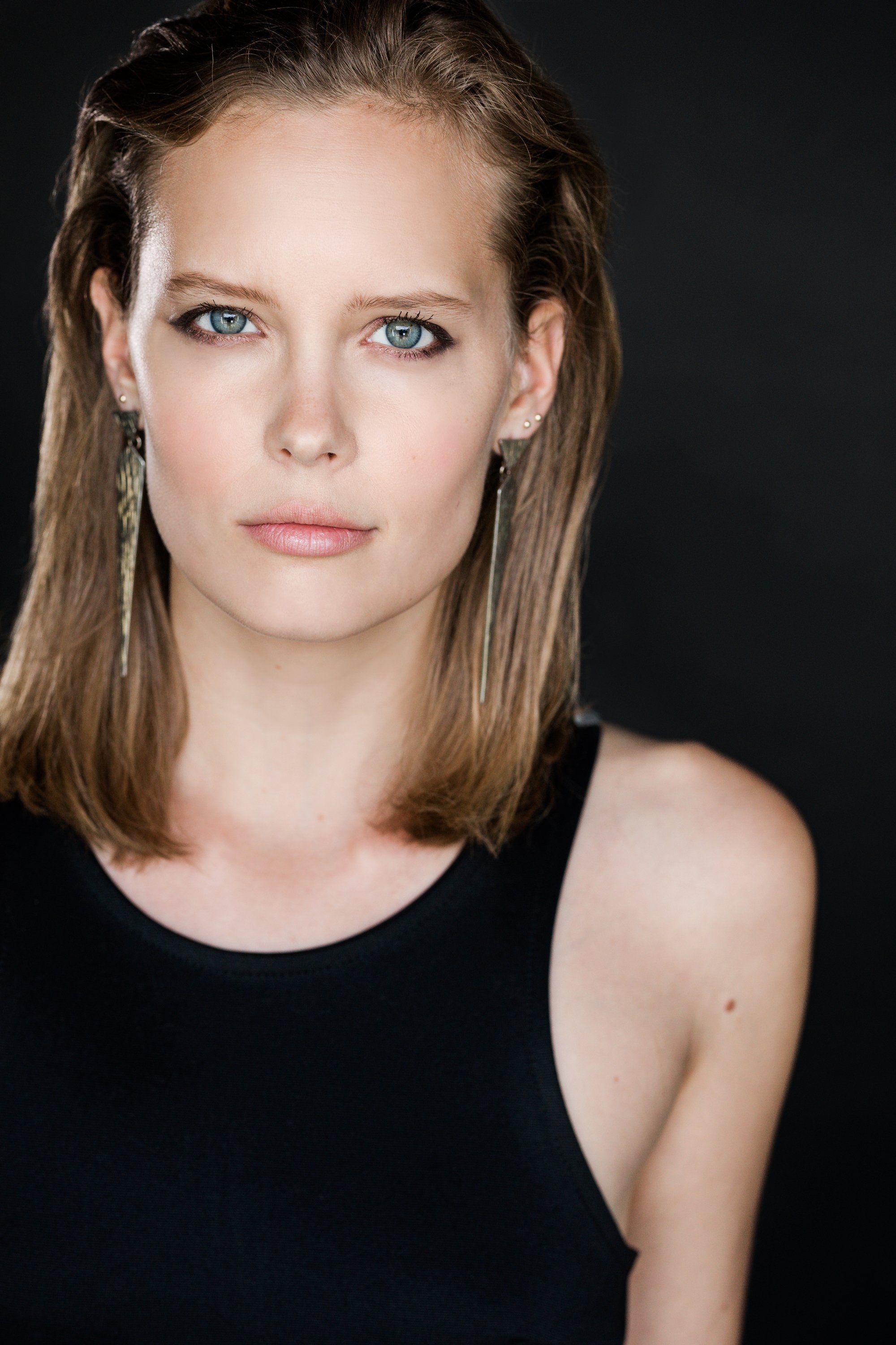 Summer Mastain backdrop