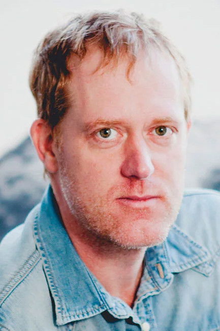 Marc Séguin backdrop