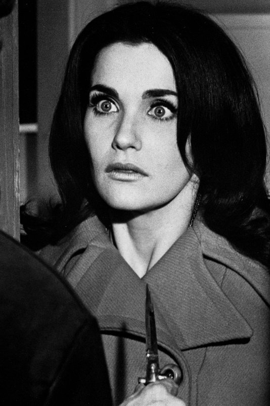 Lara Lindsay backdrop