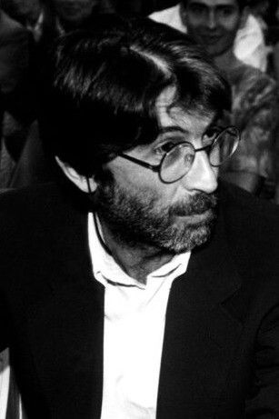 Roberto Russo backdrop