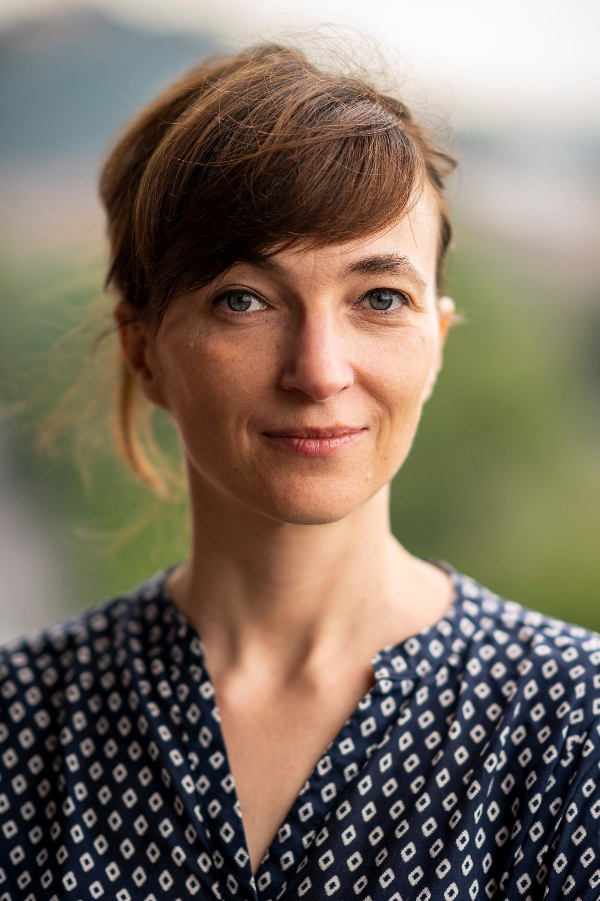 Johanna Moder backdrop