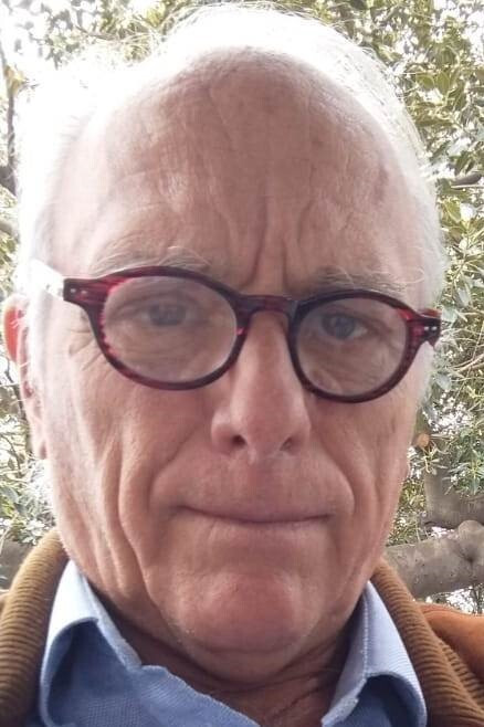 Javier Torre backdrop