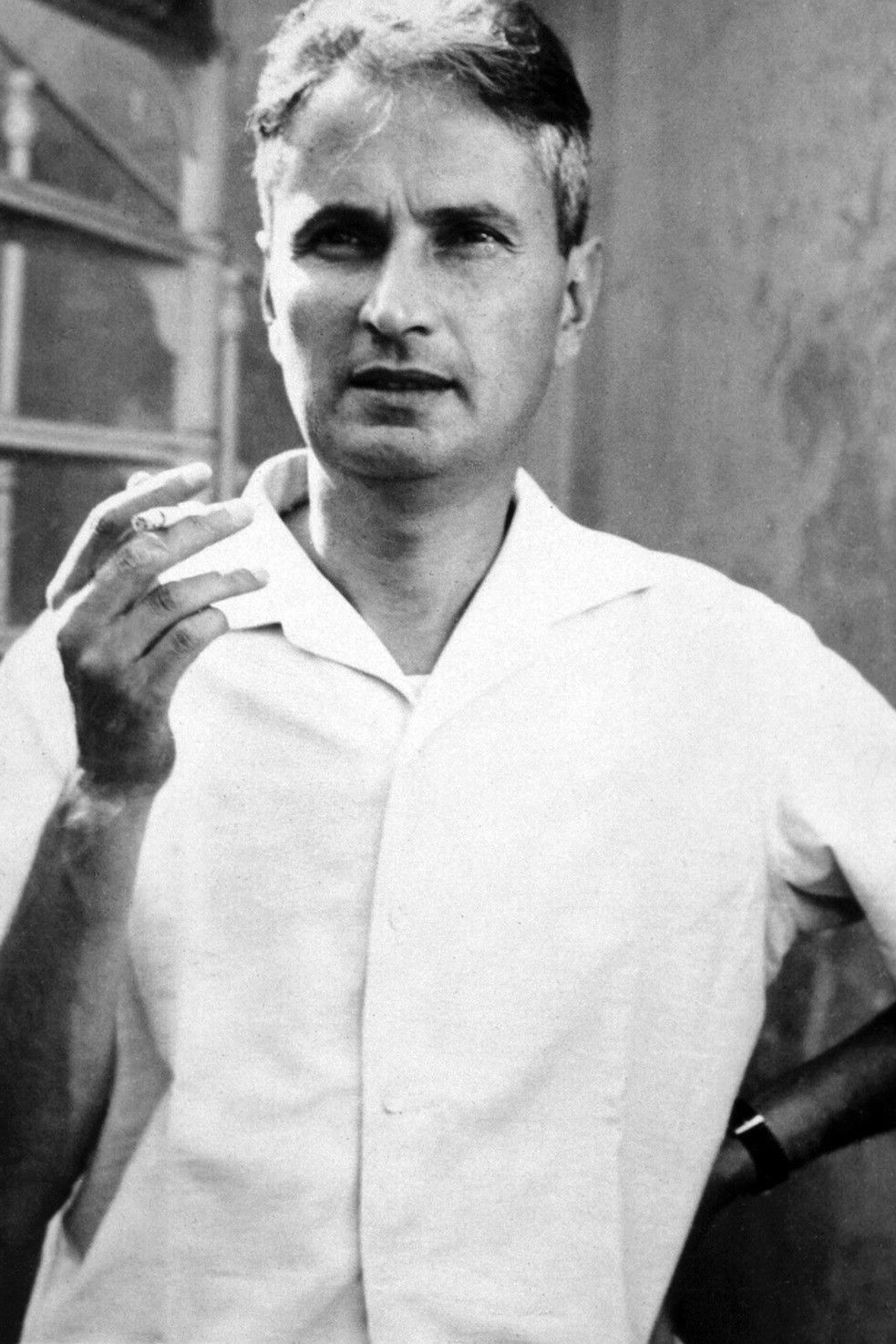 Carlo Cassola backdrop