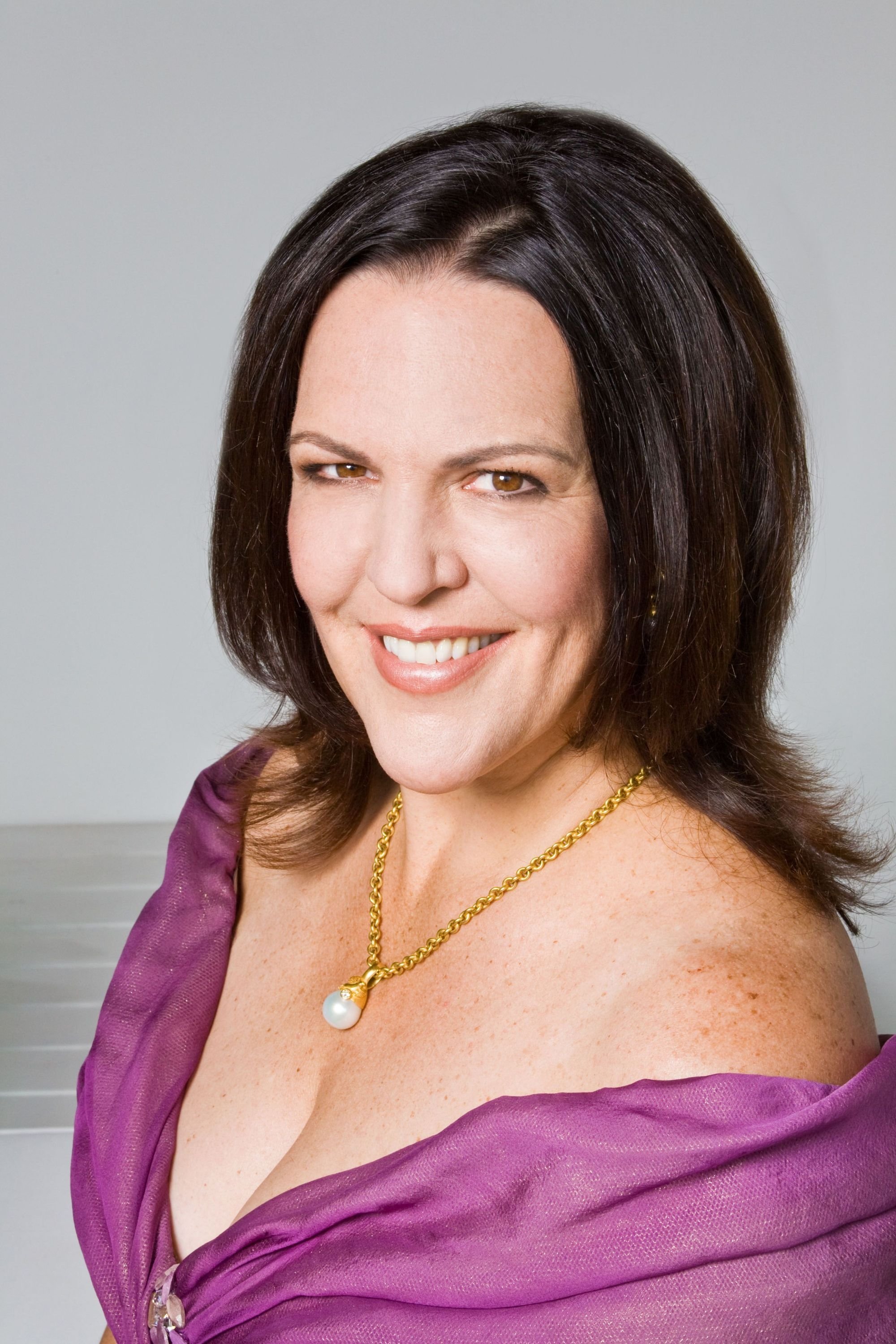 Adrianne Pieczonka backdrop