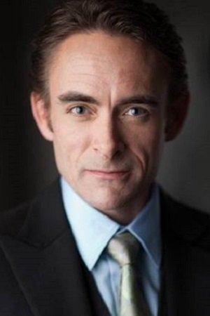 Tariq Leslie backdrop