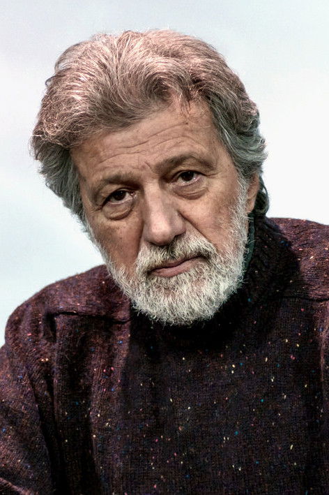 Giannis Fertis backdrop