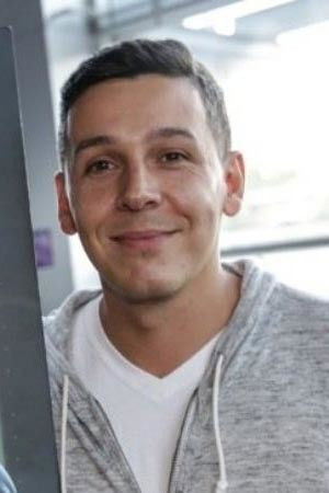 Maël Davan-Soulas backdrop