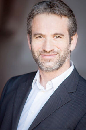 Yannick Blivet backdrop