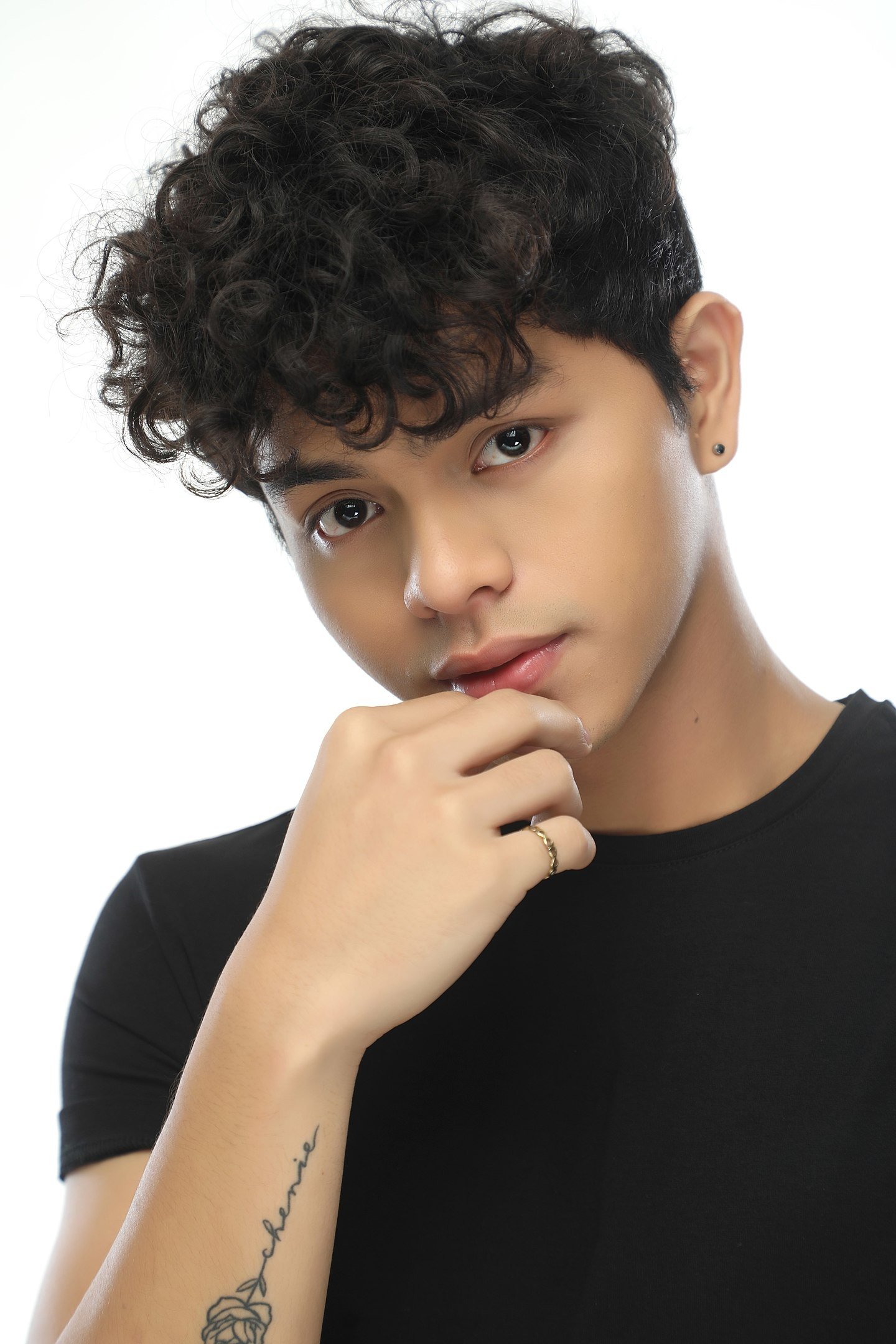 Kokoy de Santos backdrop