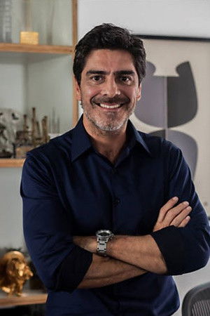 Junno Andrade backdrop