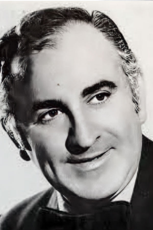 Eddie Pequenino backdrop