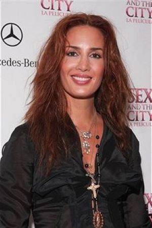 Martha Cristiana Merino backdrop