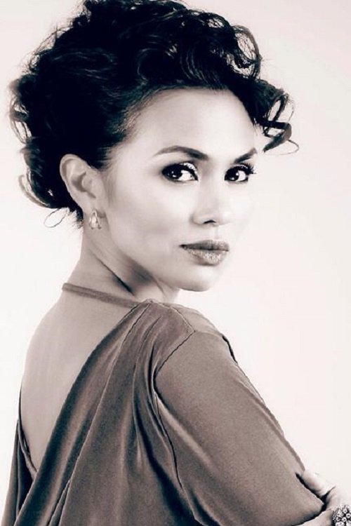 Issa Litton backdrop