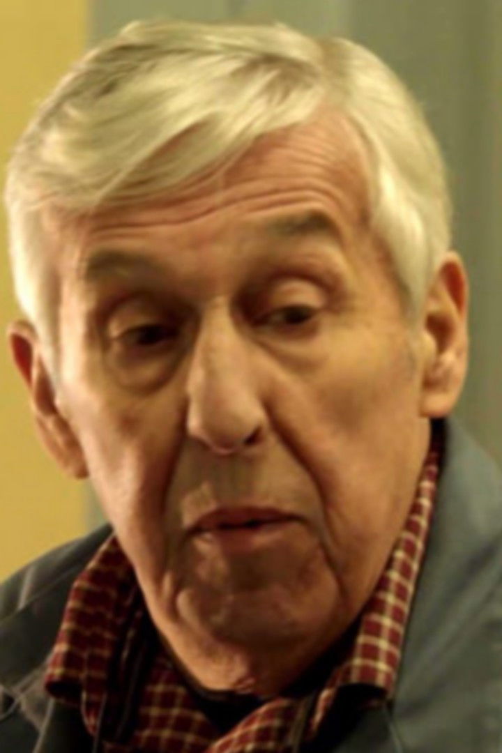 Christian Neupont backdrop