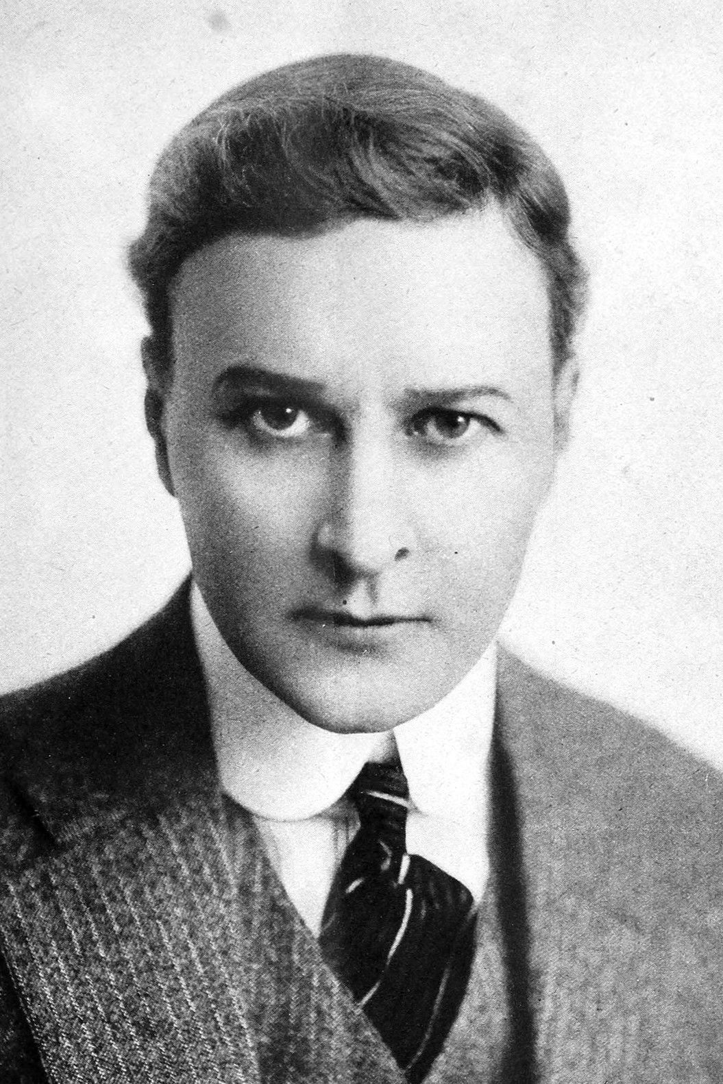 Harry Hilliard backdrop