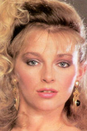 Scarlet Windsor backdrop